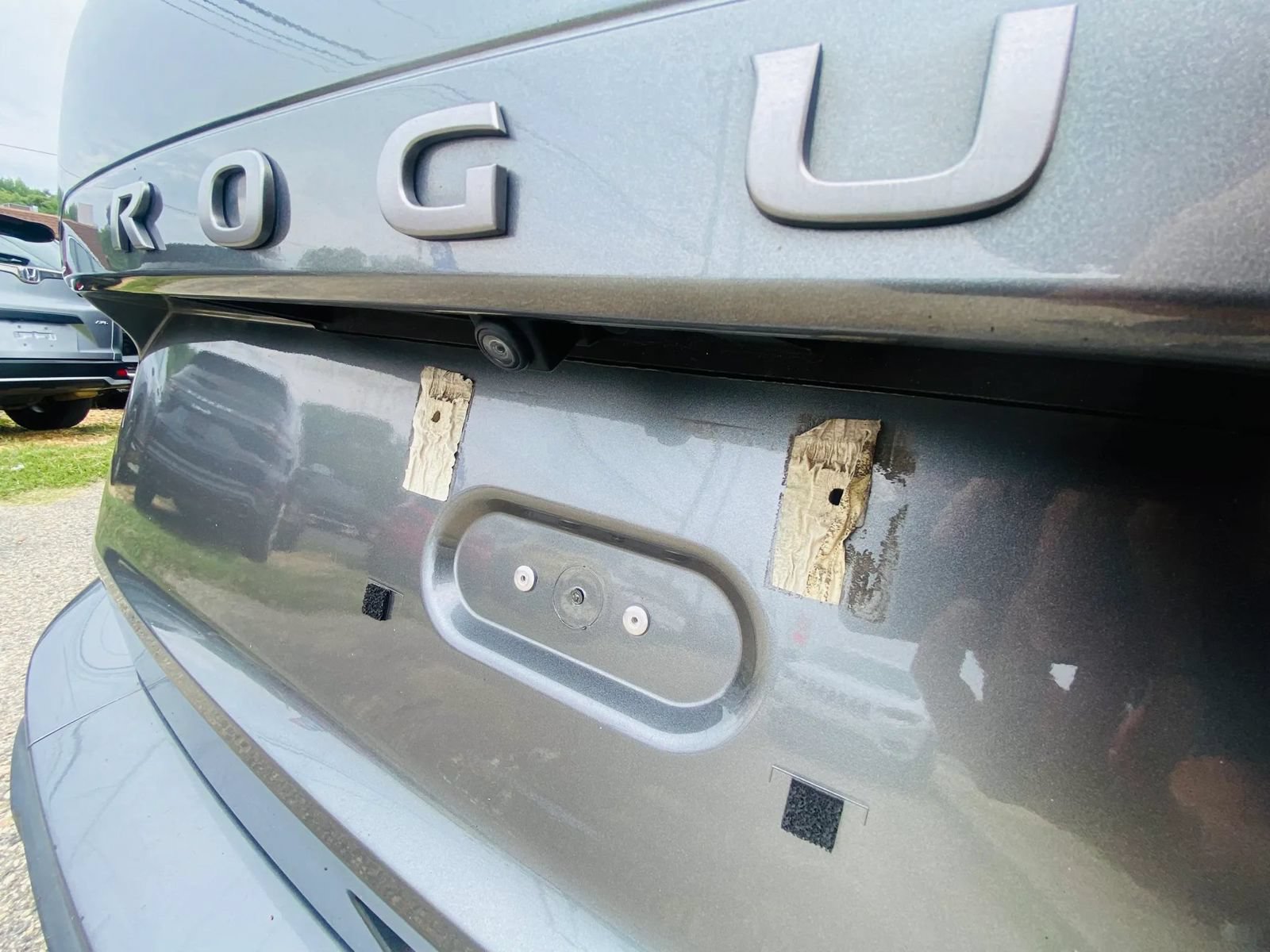 Used 2024 Nissan Rogue S FWD image 19