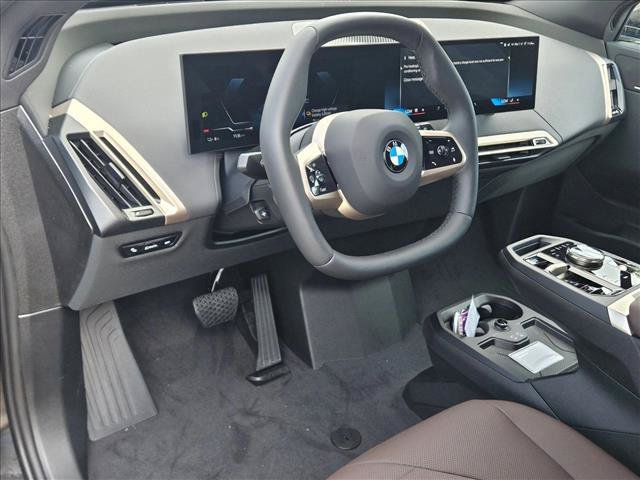 Certified 2026 BMW iX xDrive45 AWD/4WD image 9