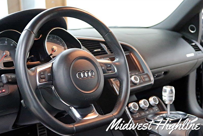 Used 2008 Audi R8 V8 image 32
