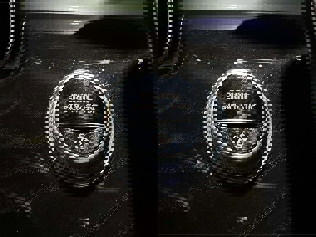 Used 2022 Mercedes-Benz C 300 4MATIC Sedan image 29