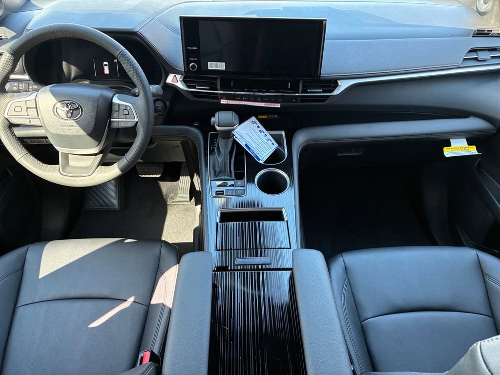 New 2026 Toyota Sienna XLE Woodland Edition AWD/4WD image 12