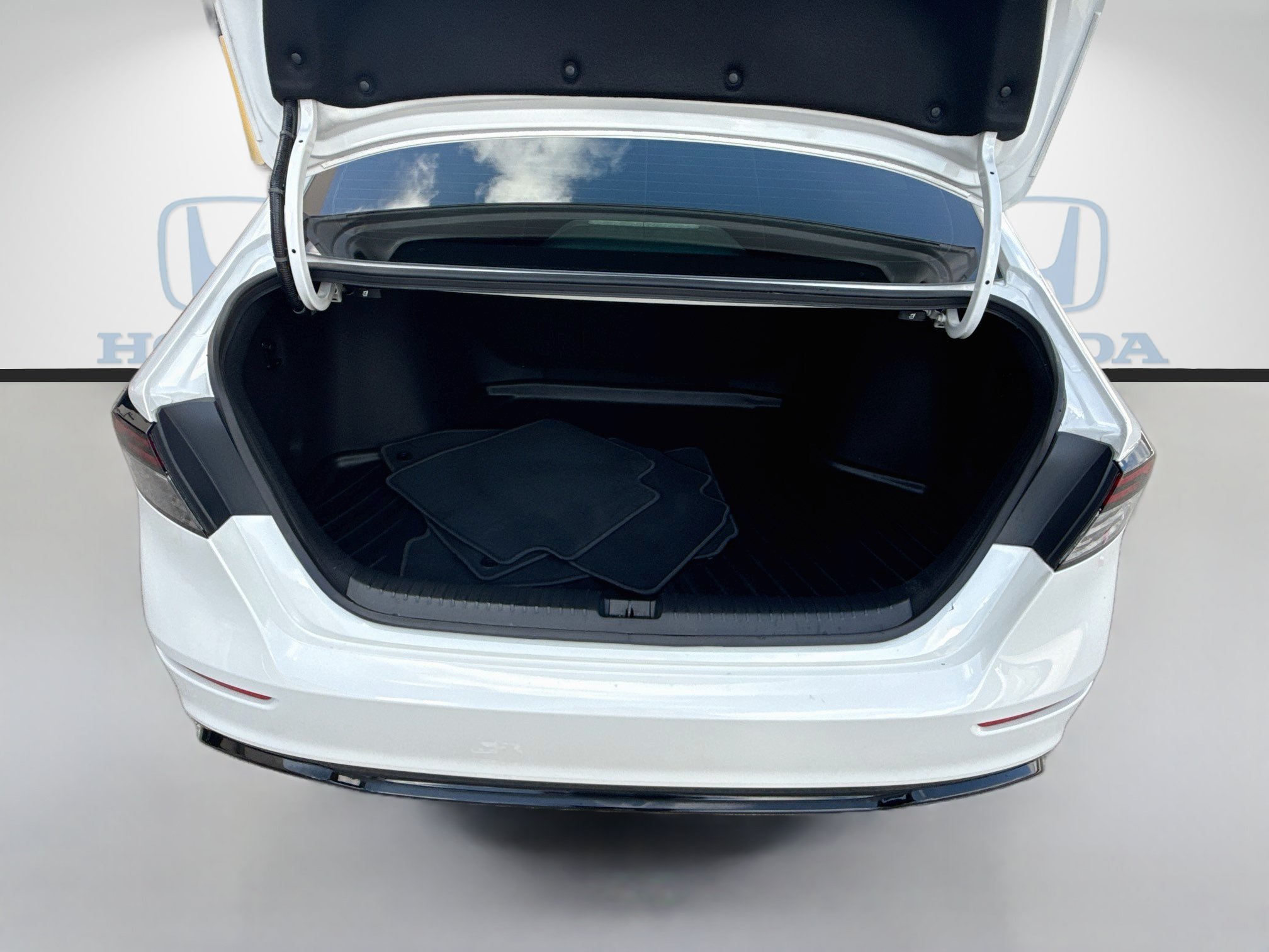 Certified 2025 Honda Accord Sport image 26