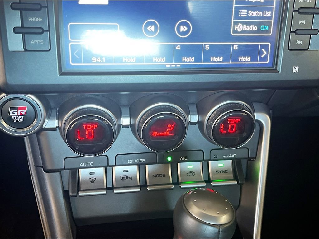 Used 2025 Toyota GR86 Premium w/ Performance Package RWD image 15