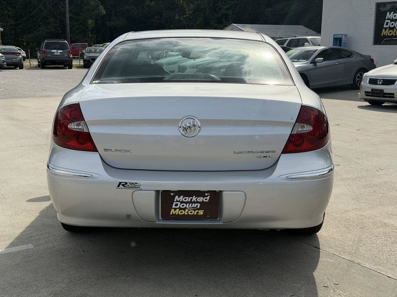 Used 2005 Buick LaCrosse CXL w/ Chrome Appearance Package FWD image 6