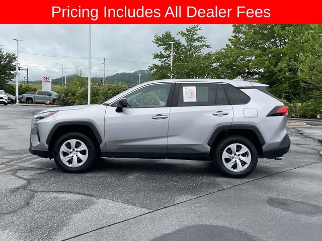Used 2024 Toyota RAV4 LE FWD video 2
