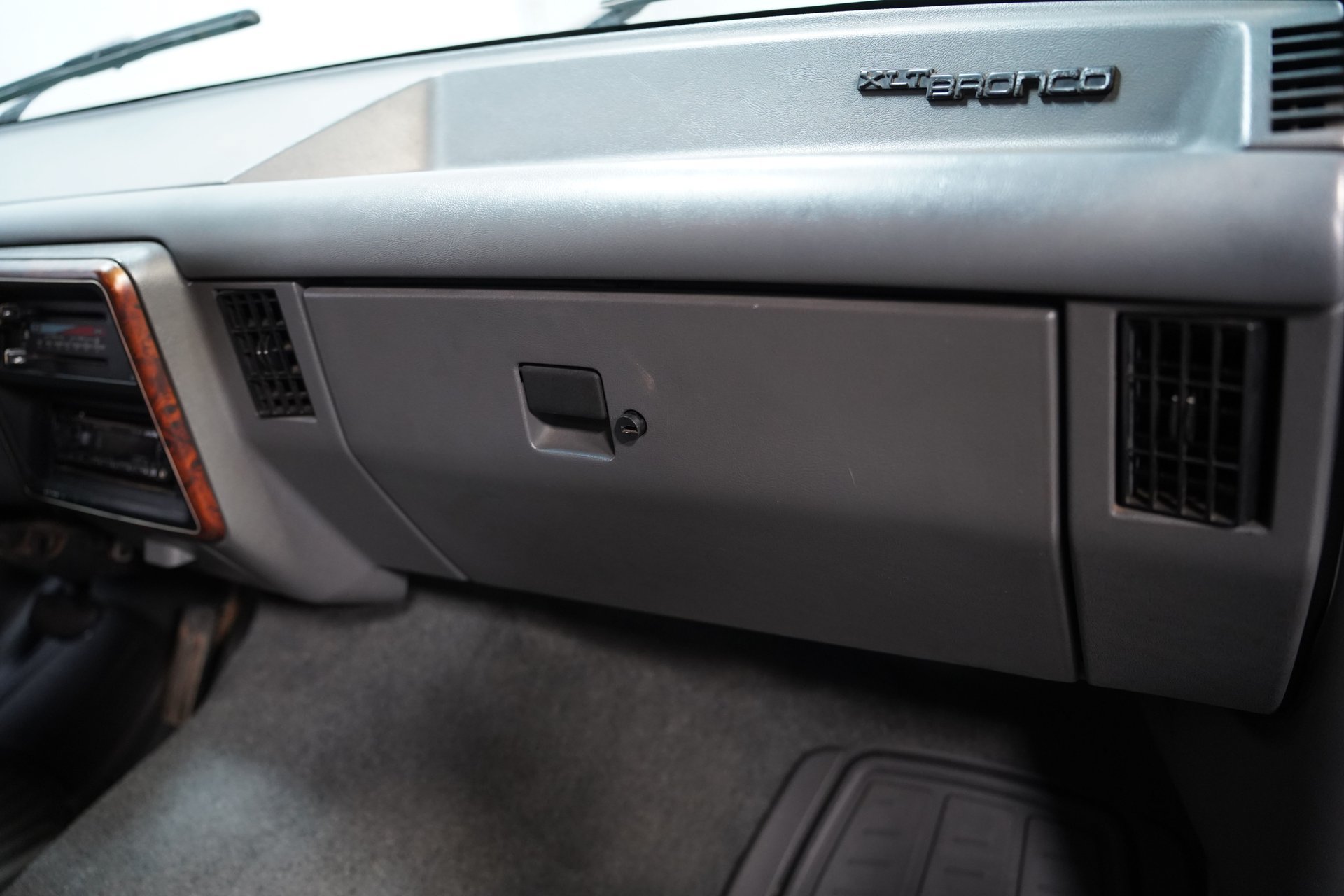 Used 1989 Ford Bronco AWD/4WD image 39