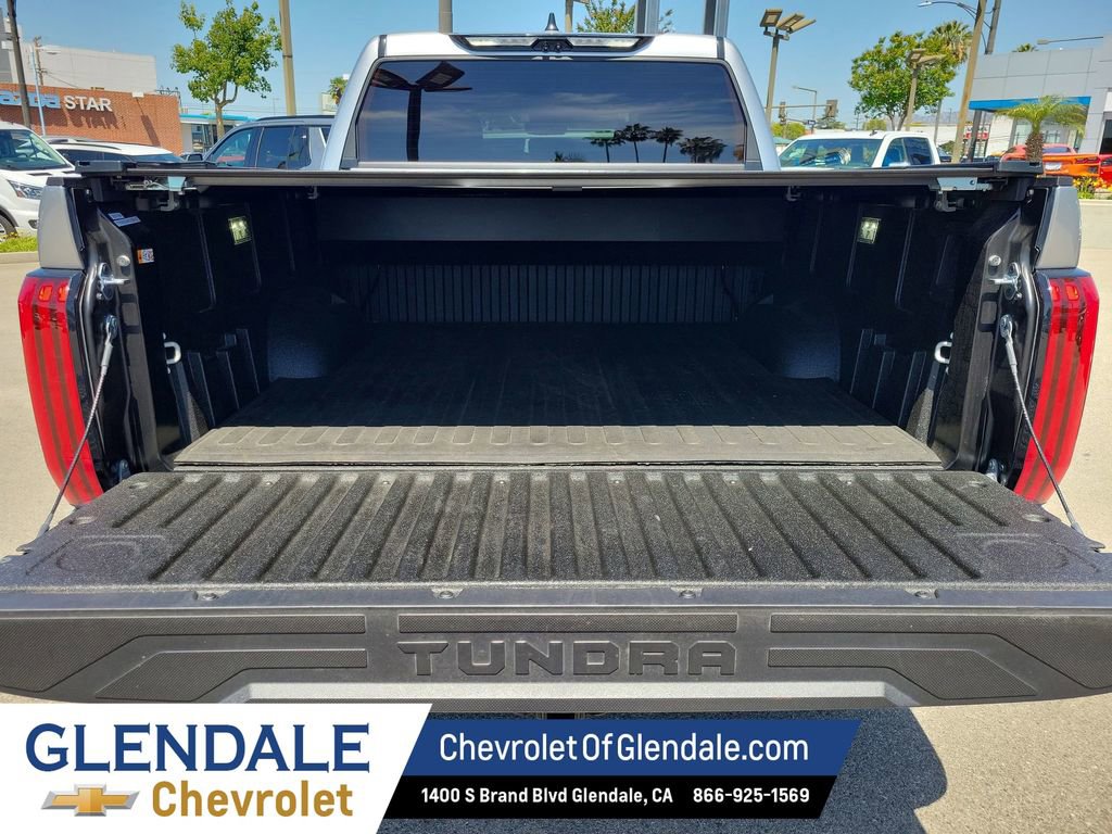 Used 2025 Toyota Tundra Limited AWD/4WD image 21