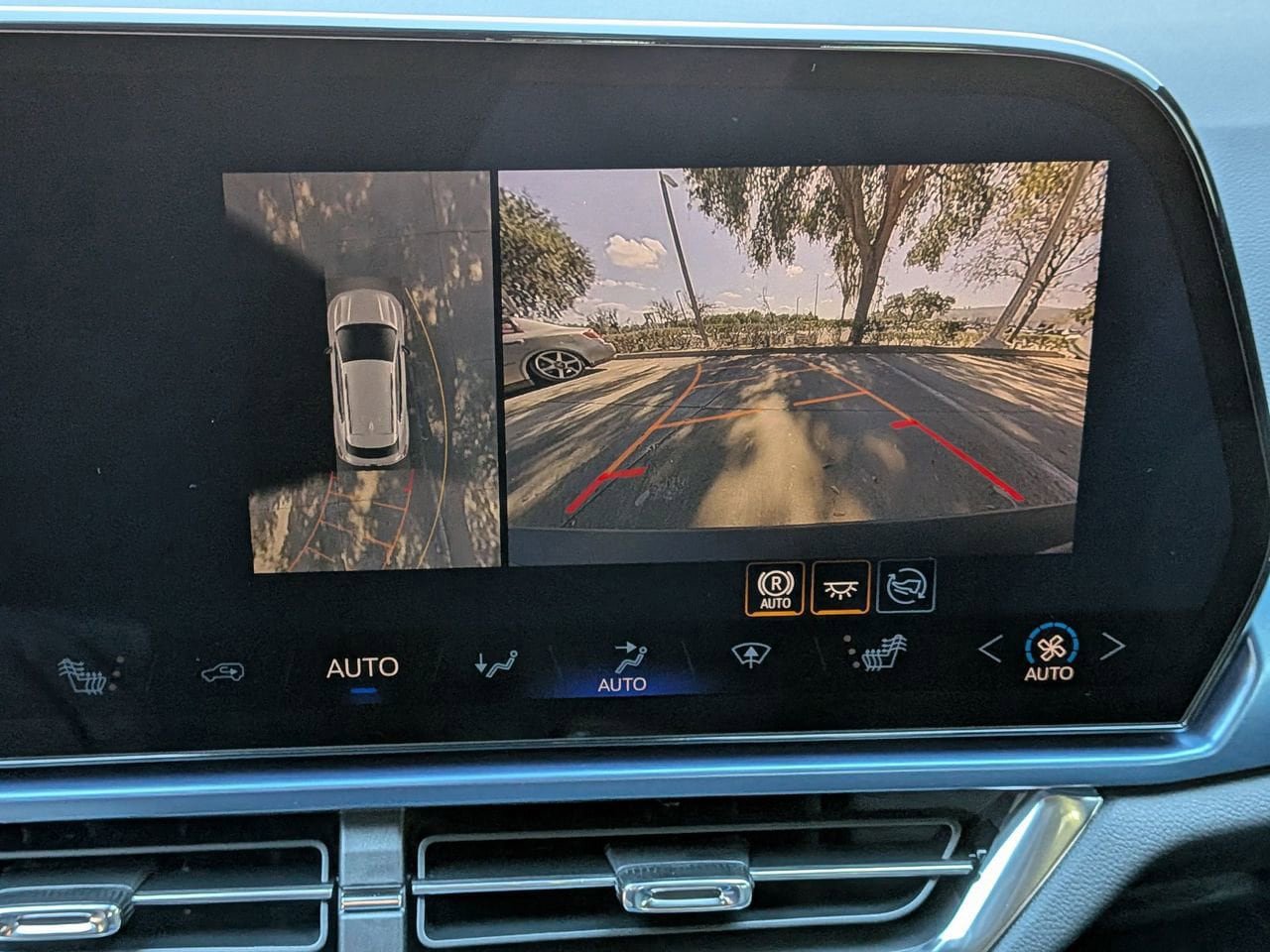 New 2026 Chevrolet Equinox EV LT image 16