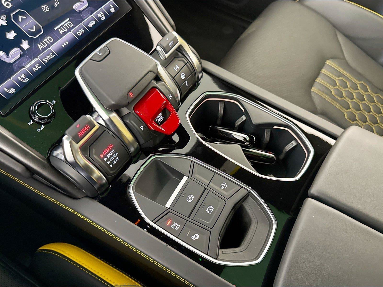 Used 2024 Lamborghini Urus S AWD/4WD image 22