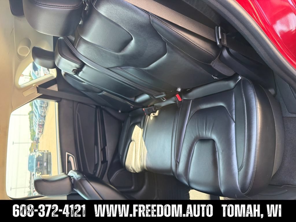 Used 2022 Ford Edge Titanium AWD/4WD image 16