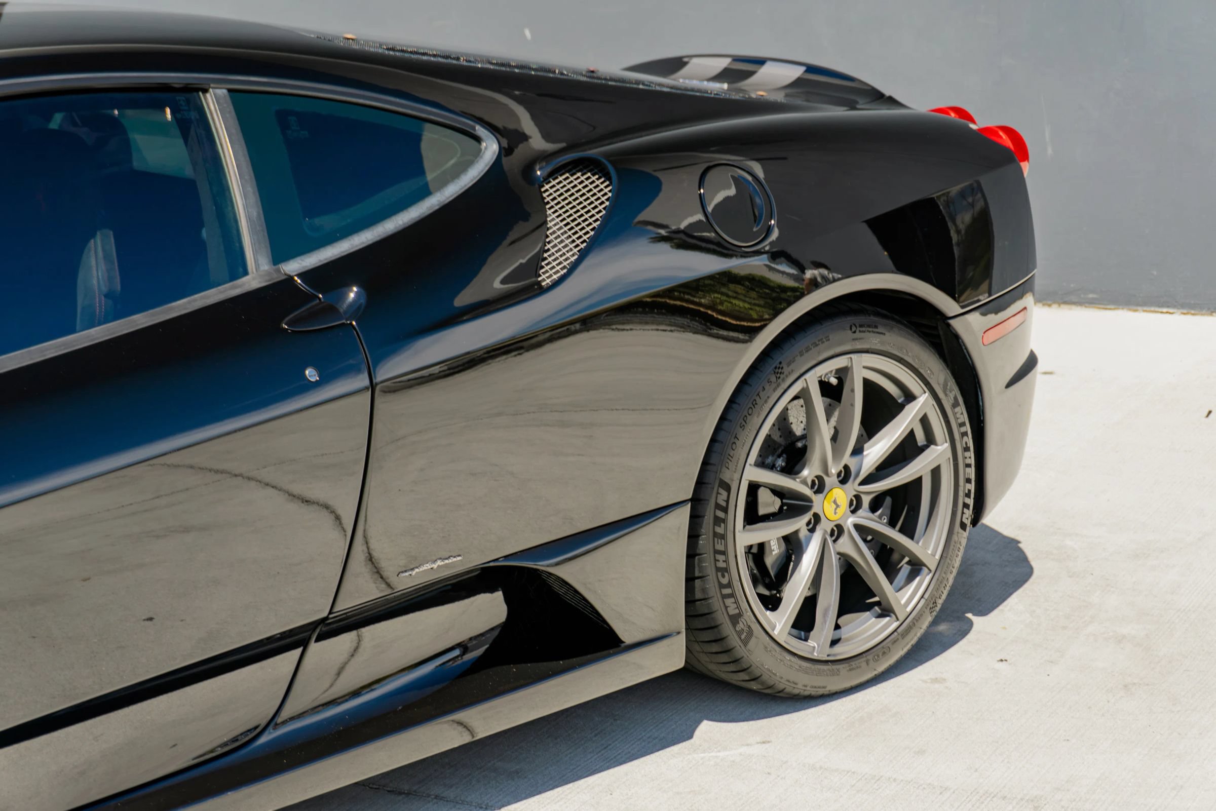 Used 2008 Ferrari F430 Scuderia RWD image 25