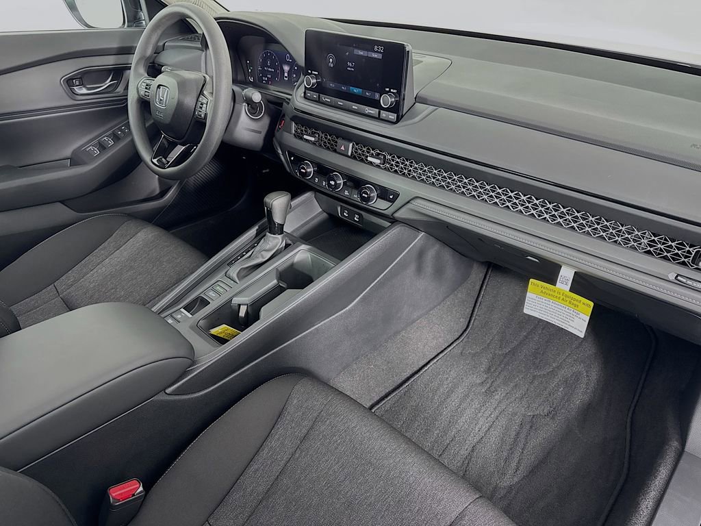 Certified 2025 Honda Accord SE image 36