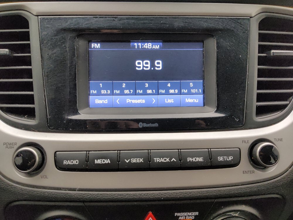 Used 2022 Hyundai Accent SE FWD image 25
