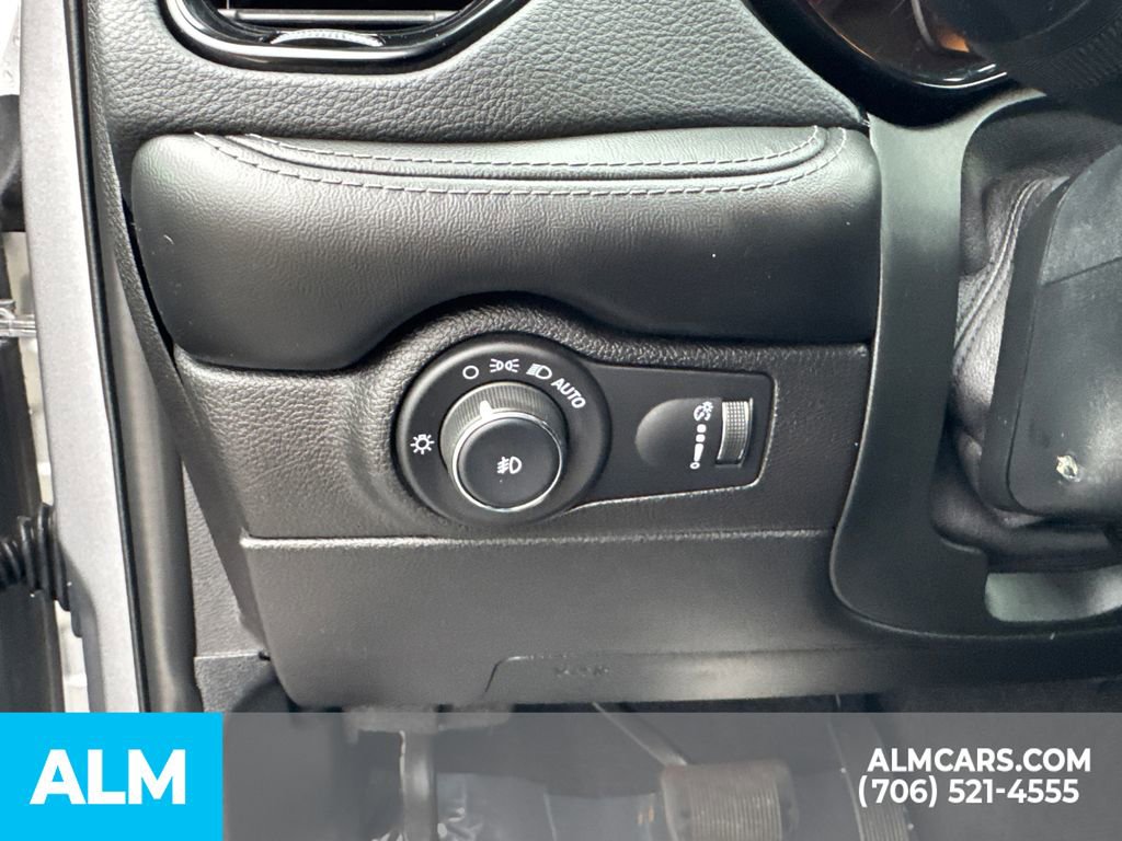 Used 2021 Dodge Durango GT image 27