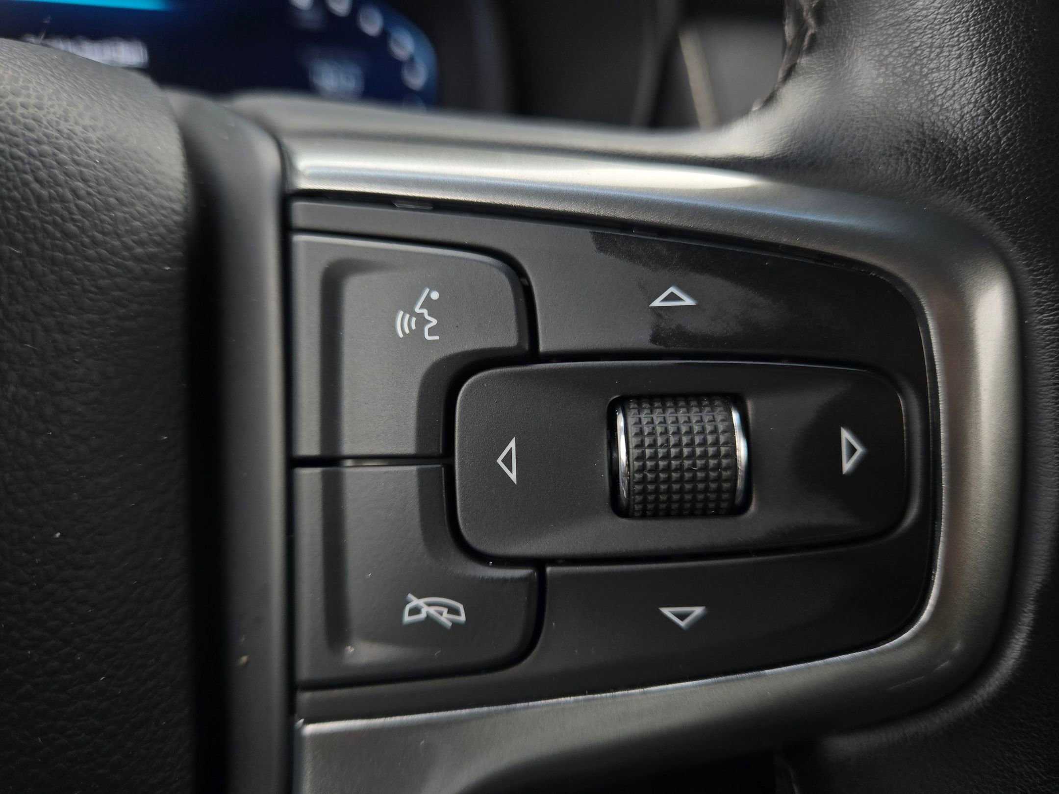 Used 2024 Chevrolet Tahoe Premier image 25