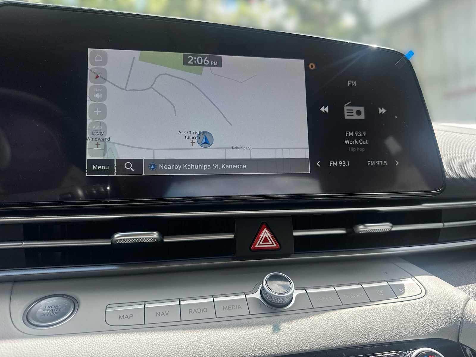 New 2025 Hyundai Elantra Limited FWD image 20