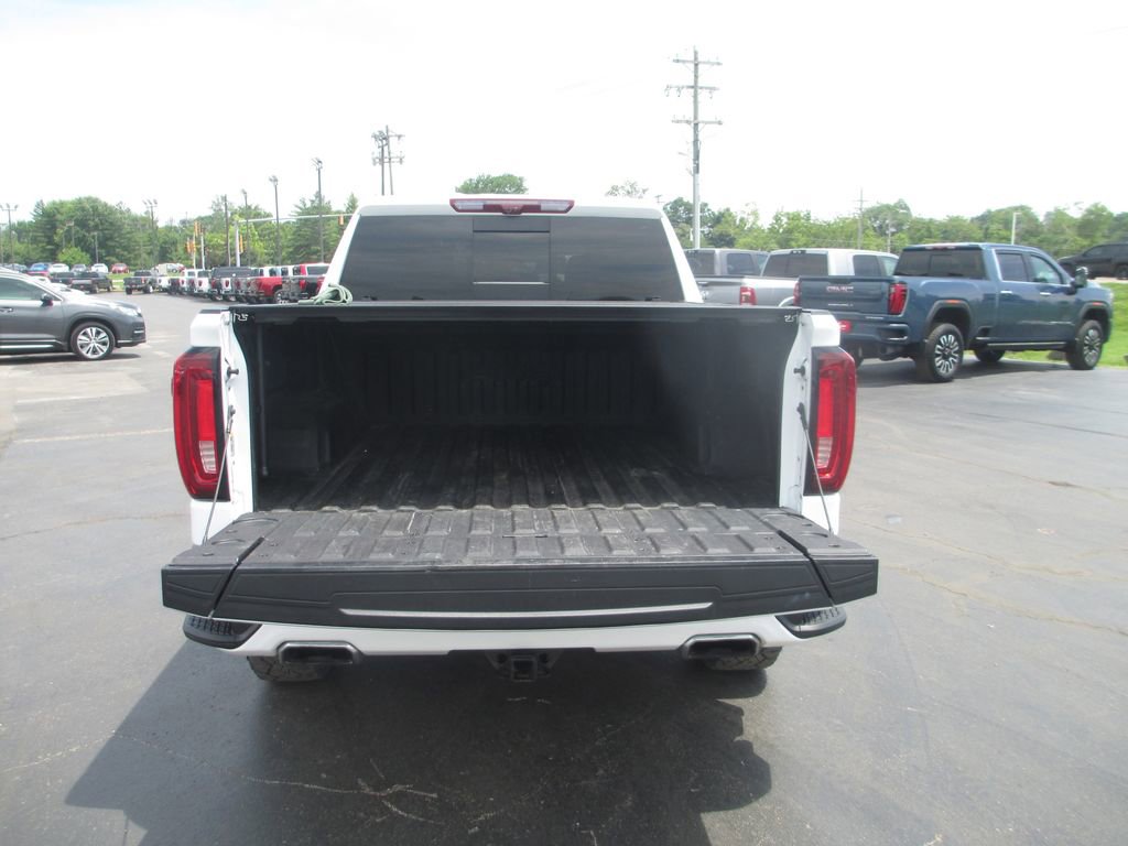 Used 2021 GMC Sierra 1500 AT4 w/ AT4 Premium Package AWD/4WD image 8