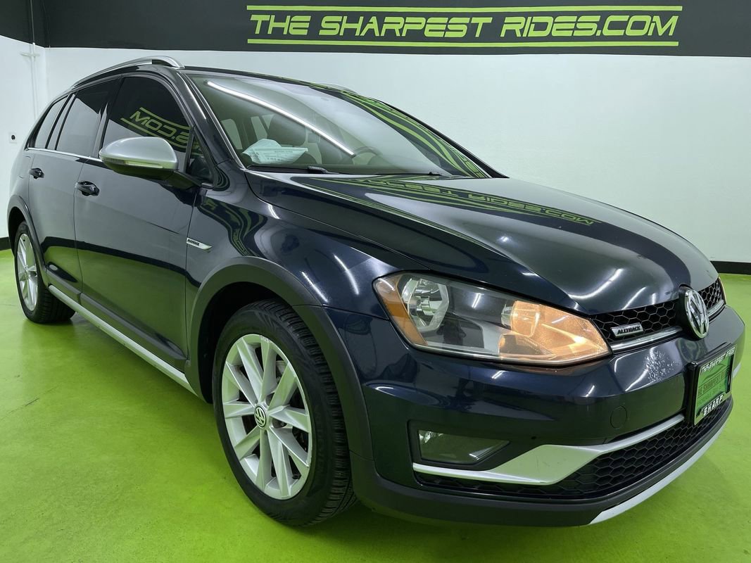 Used 2017 Volkswagen Golf Alltrack S AWD/4WD image 2