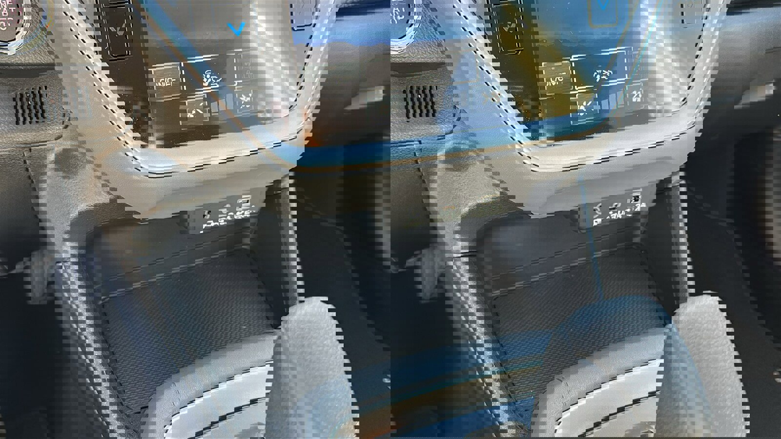 Certified 2025 Subaru Crosstrek 2.0i Premium image 16