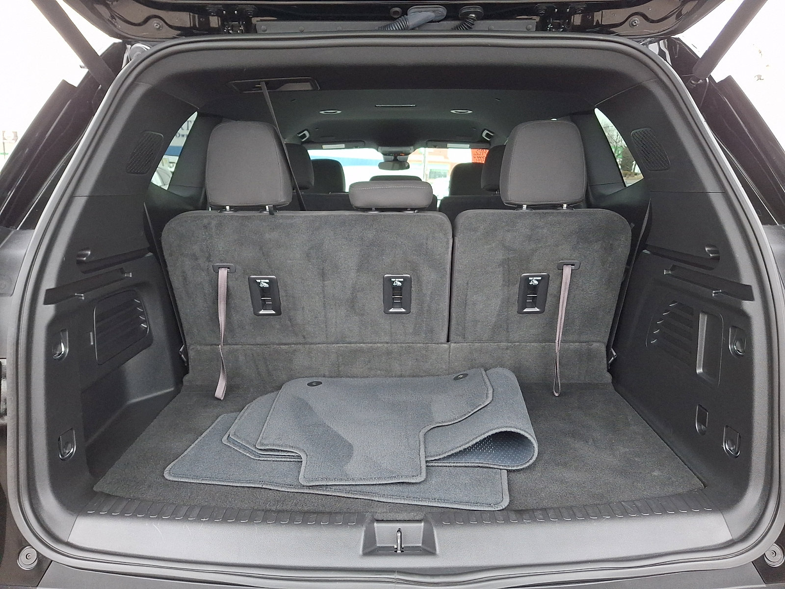 Used 2025 GMC Acadia Elevation AWD/4WD image 31