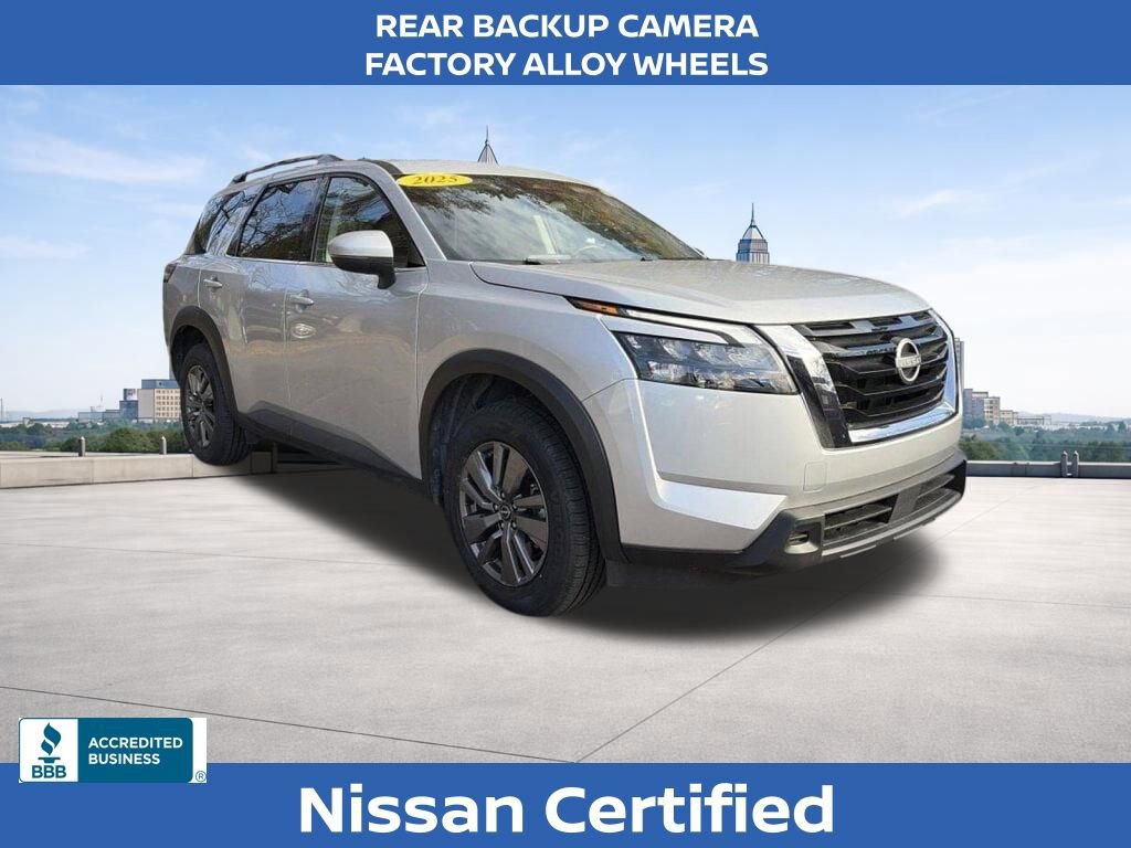 Certified 2025 Nissan Pathfinder SV image 7