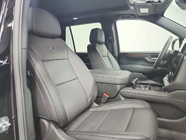 New 2027 GMC Yukon Denali w/ Sun & Power Step Package AWD/4WD image 41