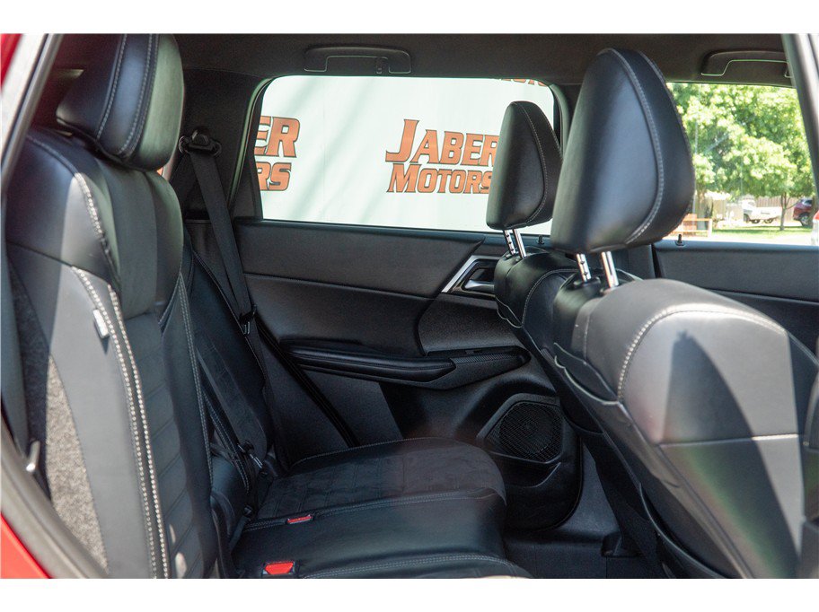 Used 2023 Mitsubishi Outlander SE Black Edition AWD/4WD image 6