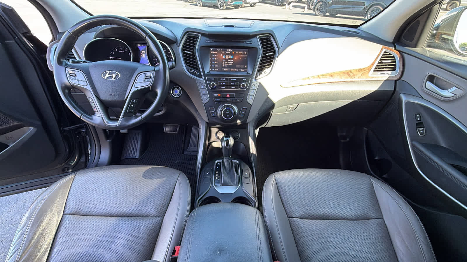 Used 2017 Hyundai Santa Fe Limited image 26