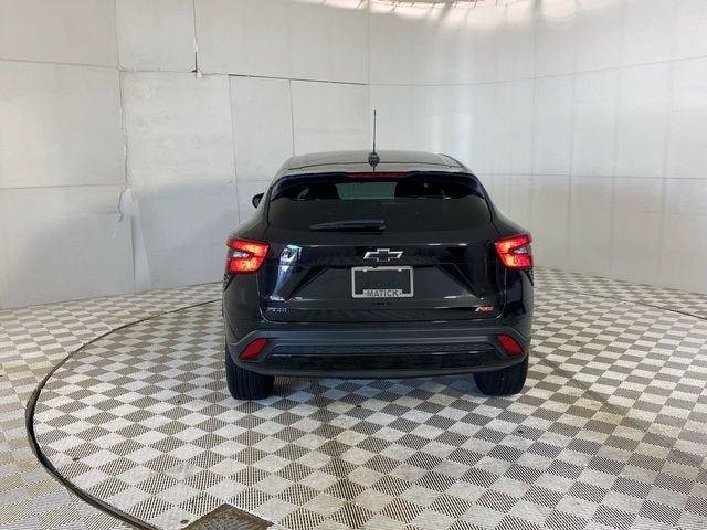 Used 2024 Chevrolet Trax RS w/ Driver Confidence Package FWD image 21