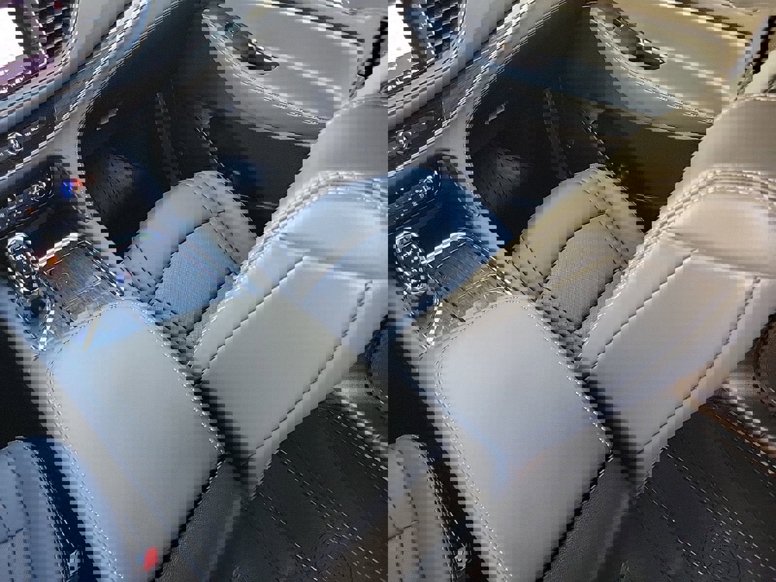 Used 2021 Buick Enclave Premium w/ Sun and Sites Package image 33