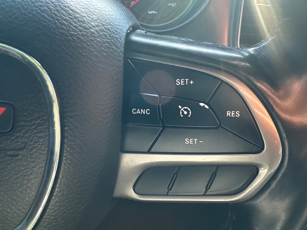 Used 2021 Dodge Charger SXT w/ Leather Interior Group RWD image 33