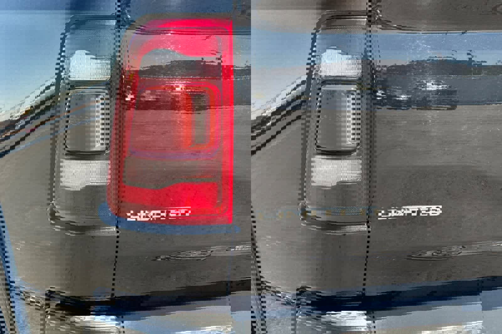 Used 2019 RAM 1500 Limited image 30
