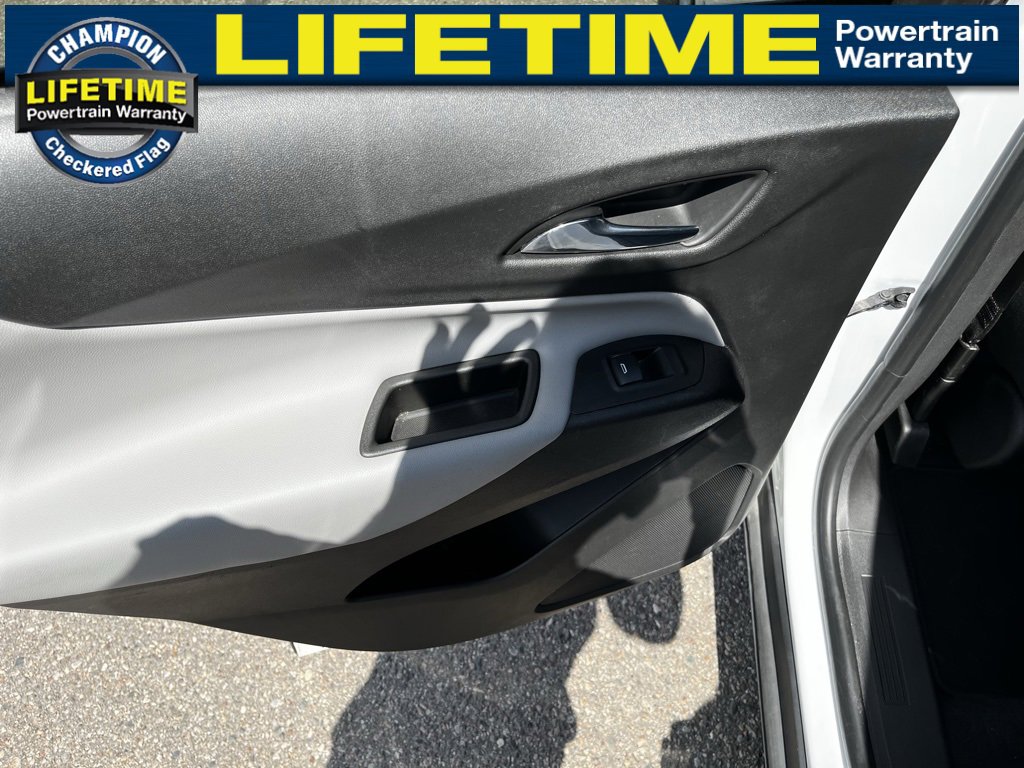 Used 2021 Chevrolet Equinox LT image 18