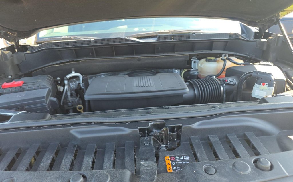 Used 2019 Chevrolet Silverado 1500 High Country w/ Safety Package II AWD/4WD image 11