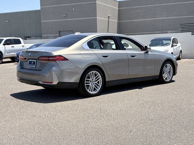 Used 2025 BMW 530i RWD image 7