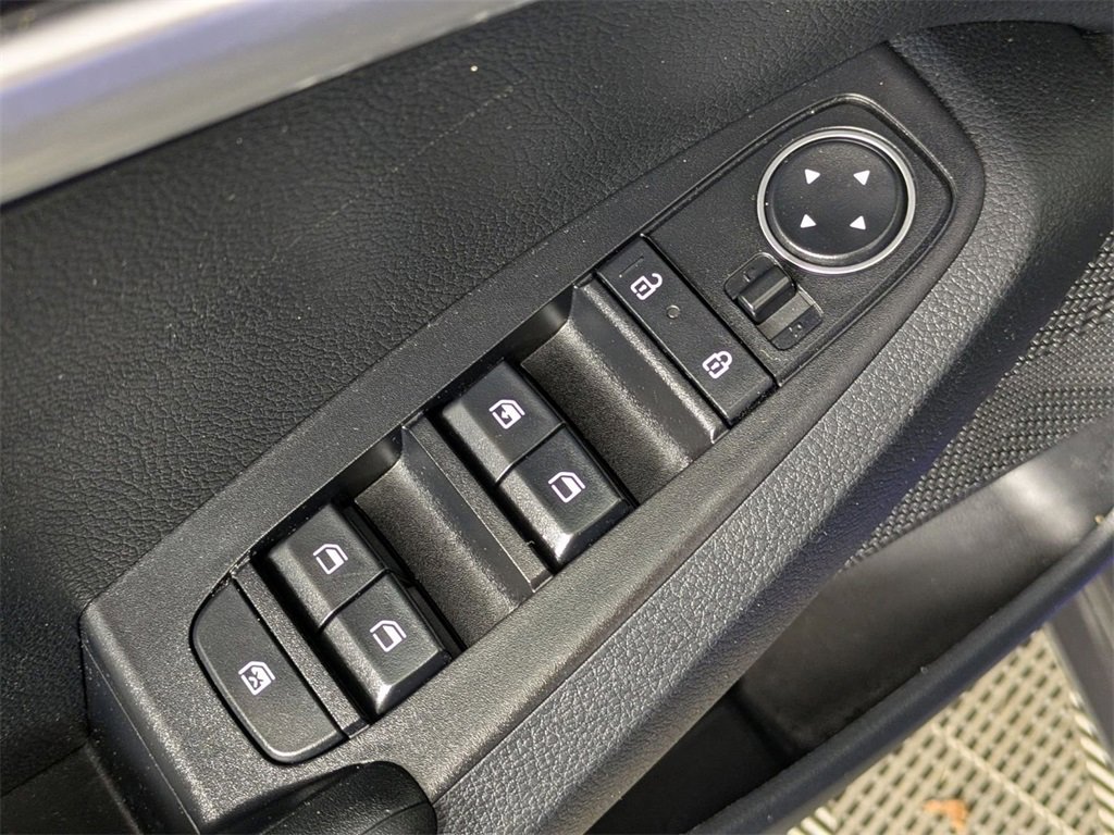 Used 2024 Kia Seltos LX image 12