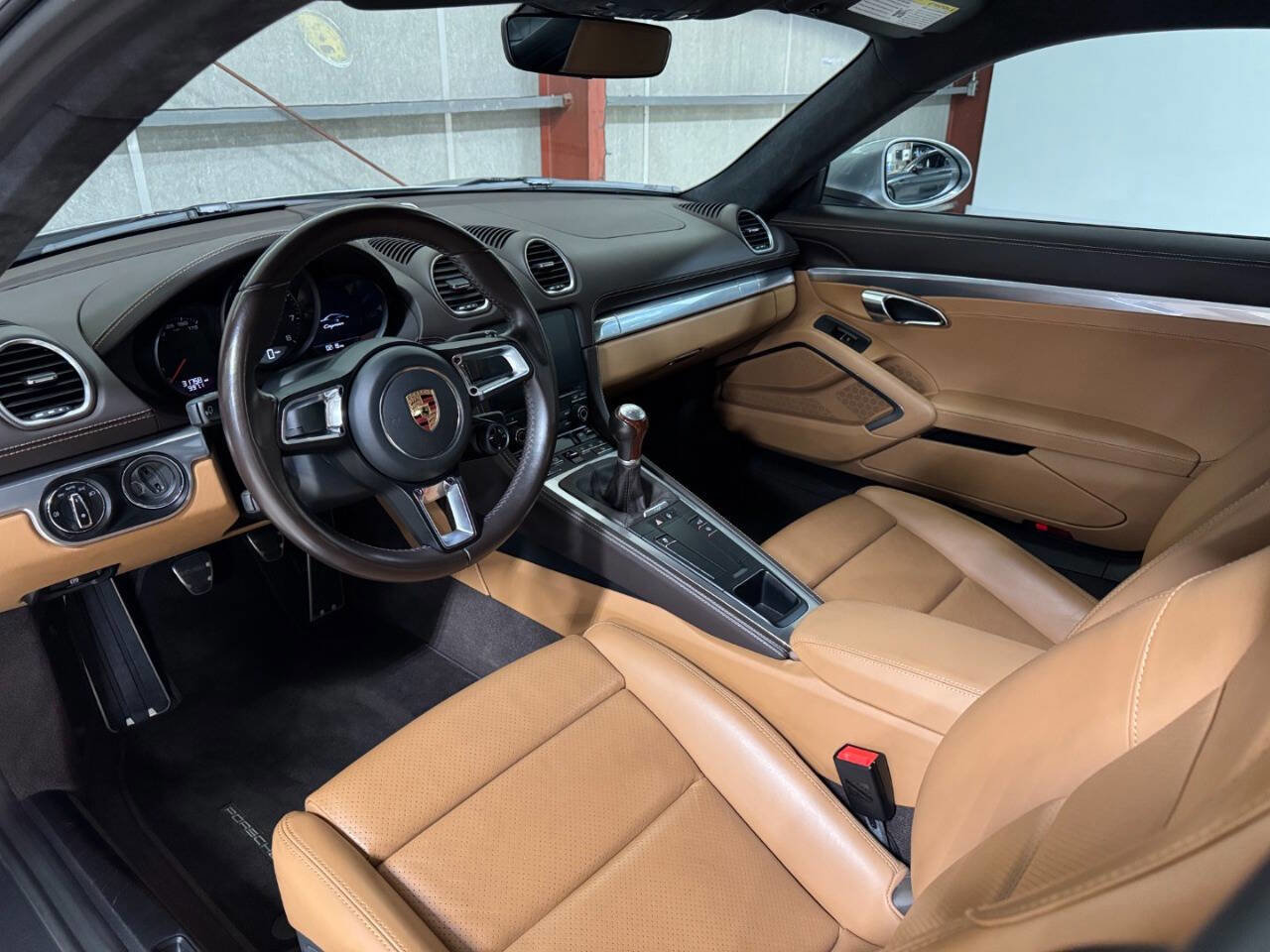 Used 2018 Porsche 718 Cayman w/ Sport Chrono Package image 21