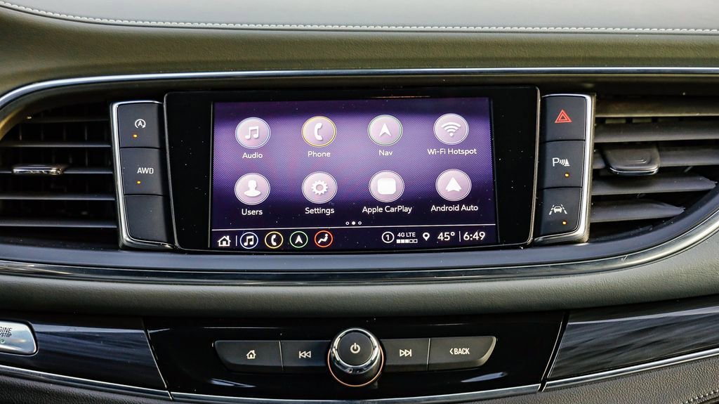 Used 2024 Buick Enclave Premium image 17