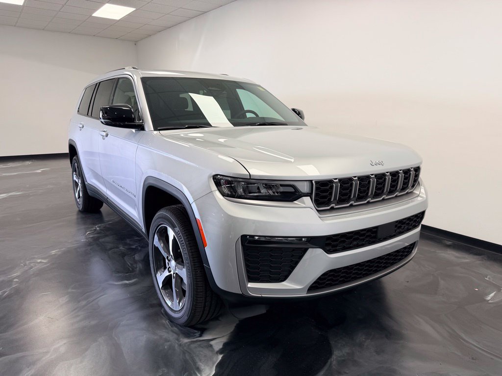 New 2026 Jeep Grand Cherokee L Limited w/ Trailer Tow Package AWD/4WD image 26