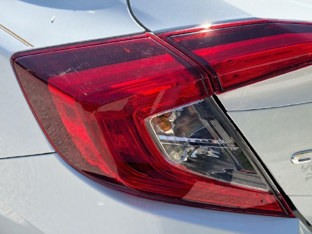Used 2019 Honda Civic EX-L image 10