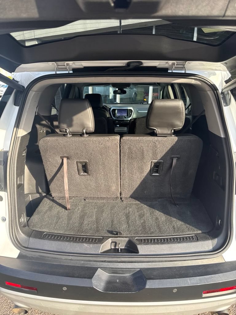 Used 2017 GMC Acadia SLT AWD/4WD image 5