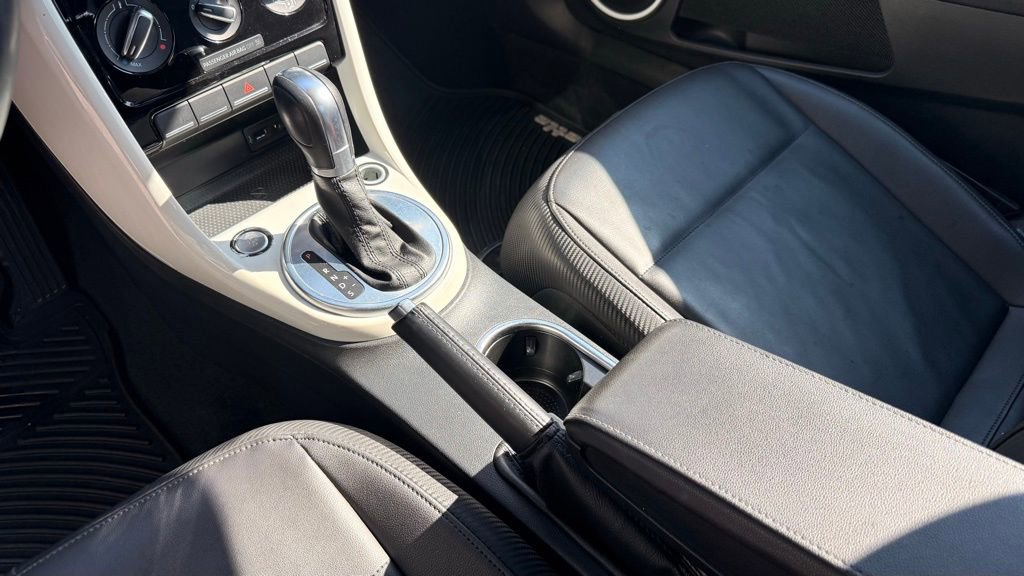 Used 2017 Volkswagen Beetle 1.8T SE FWD image 13