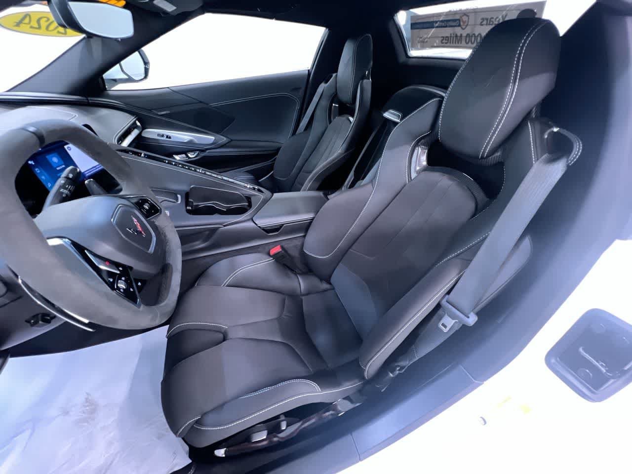 Used 2024 Chevrolet Corvette Stingray Convertible w/ 1LT RWD image 14