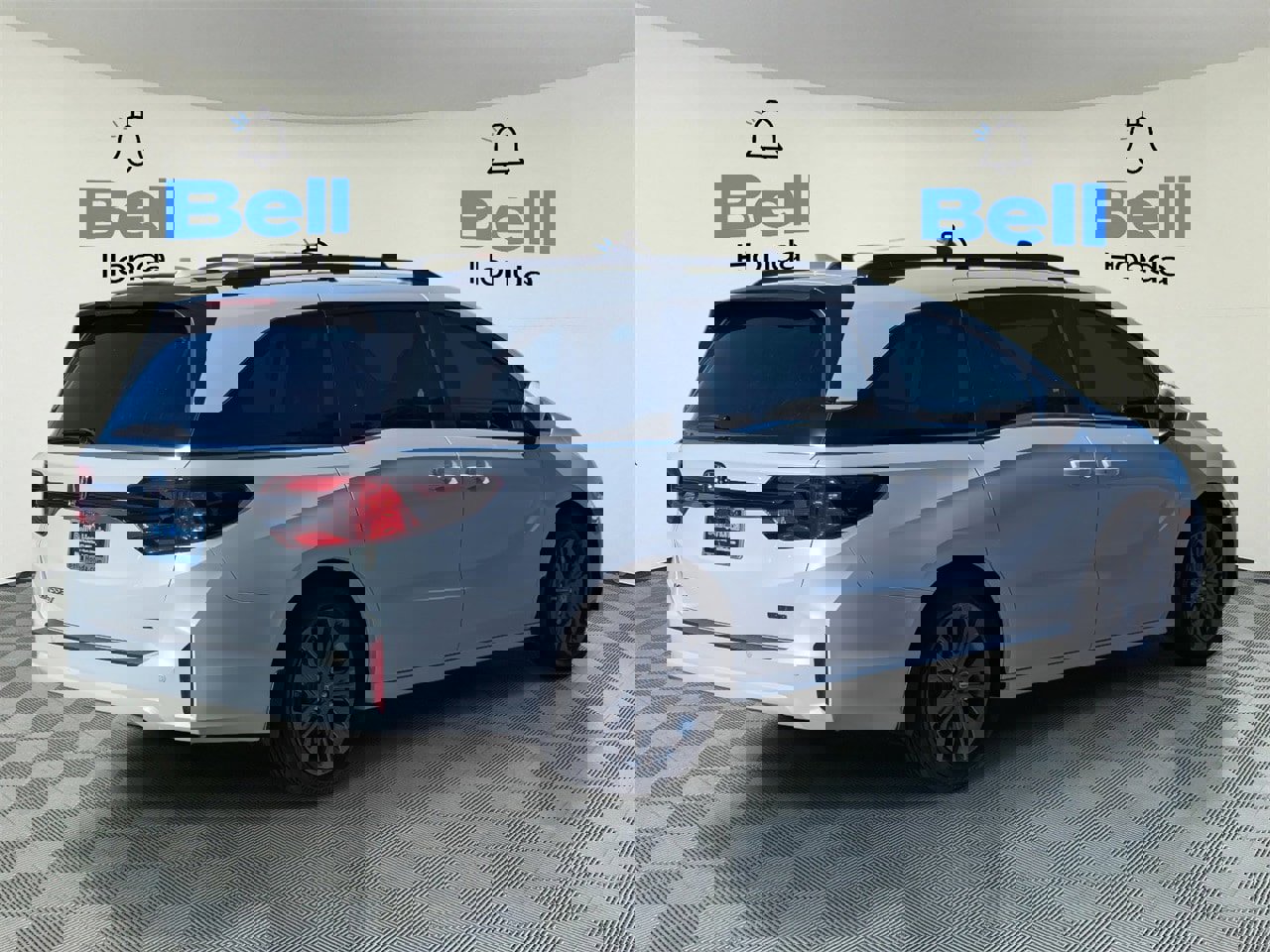 New 2026 Honda Odyssey Touring image 3