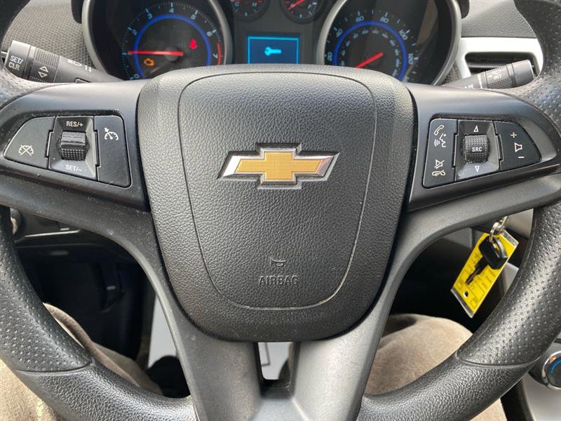 Used 2015 Chevrolet Cruze LT image 13