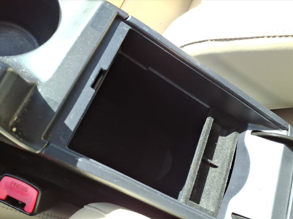 Used 2012 Lexus CT 200h Premium image 28