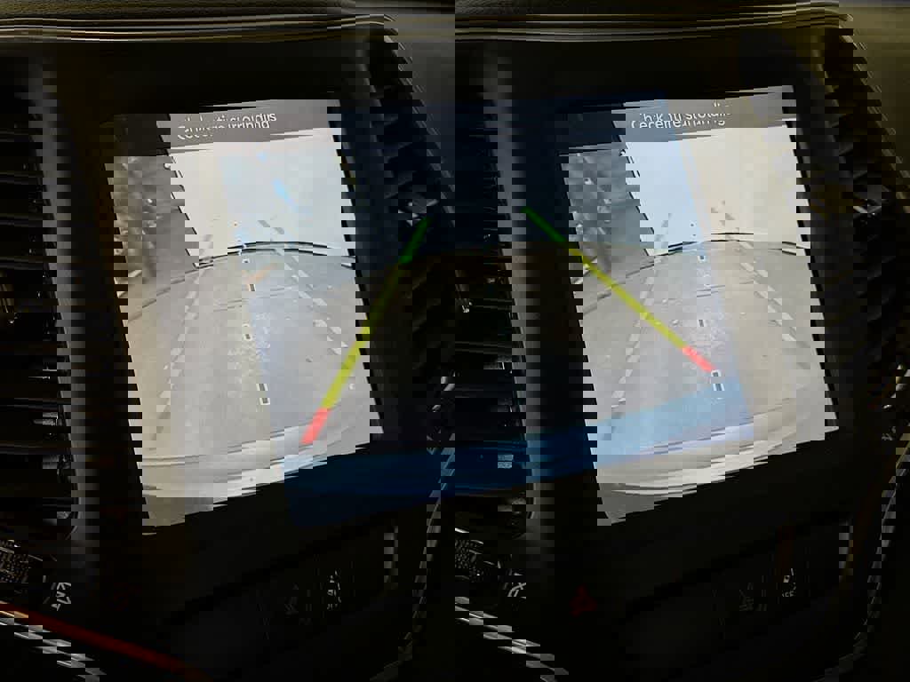 Used 2022 Jeep Cherokee Latitude Lux w/ Sun & Sound Group image 28