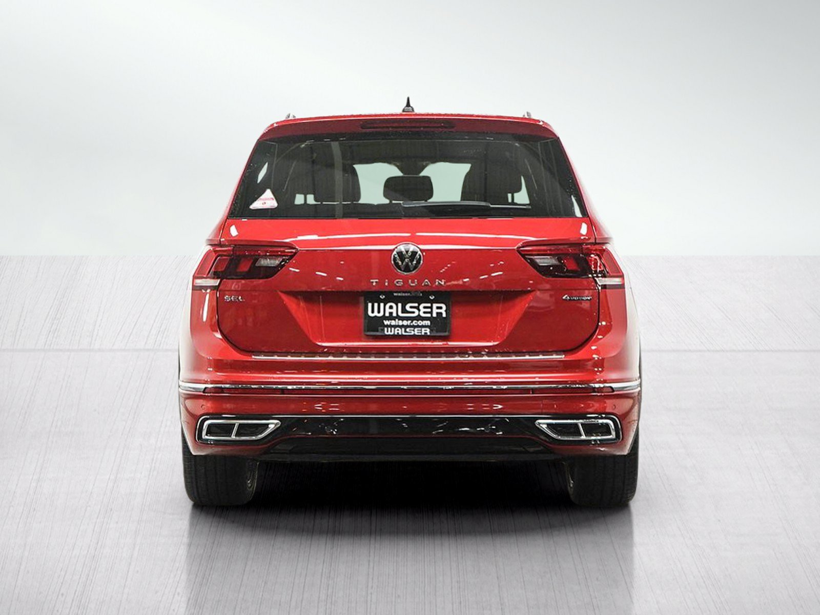 Used 2024 Volkswagen Tiguan SEL R-Line AWD/4WD image 4
