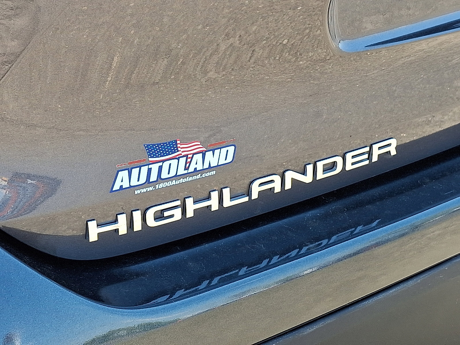 Used 2024 Toyota Highlander LE AWD/4WD image 30
