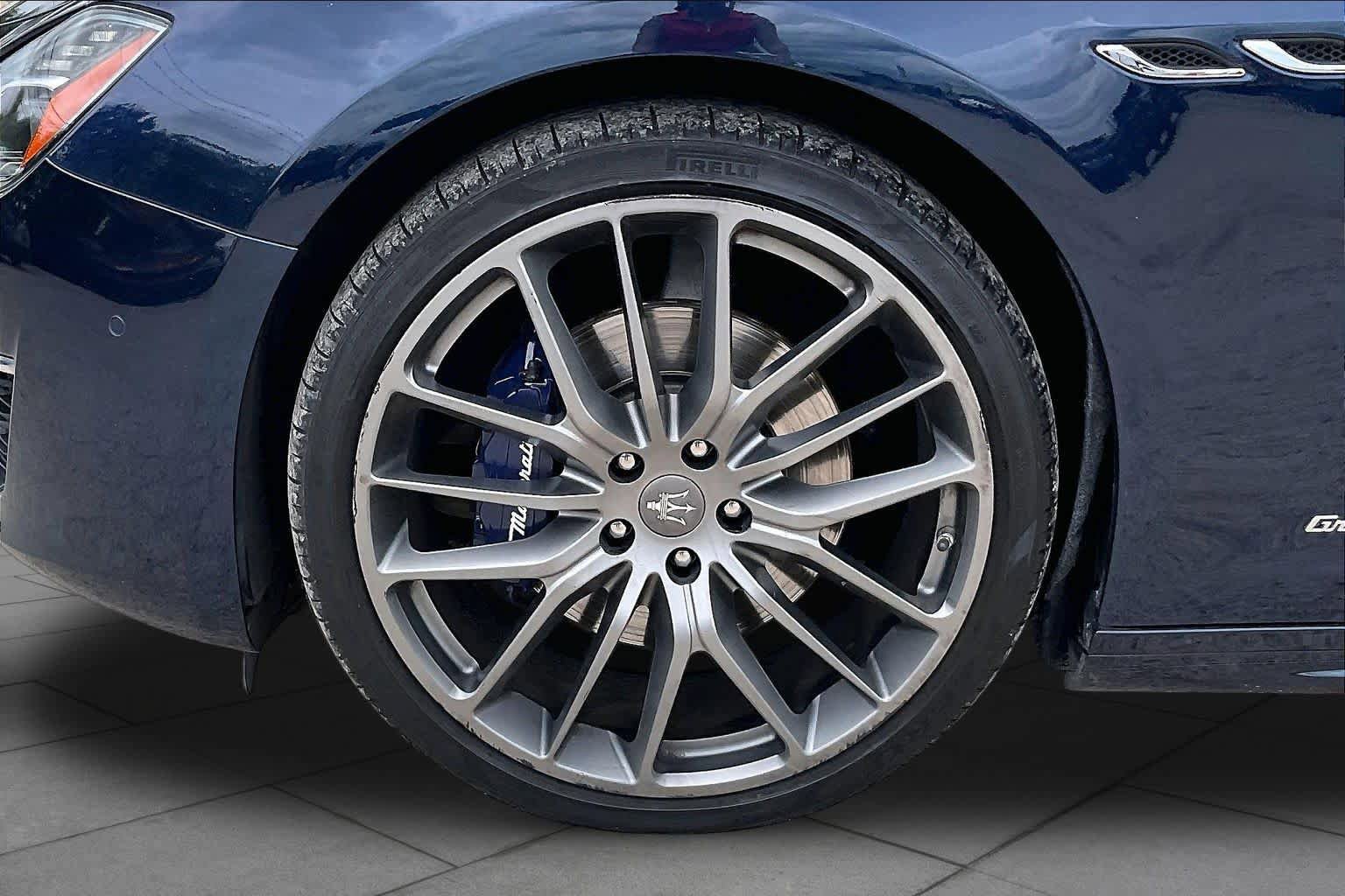 Used 2019 Maserati Ghibli GranLusso RWD image 11